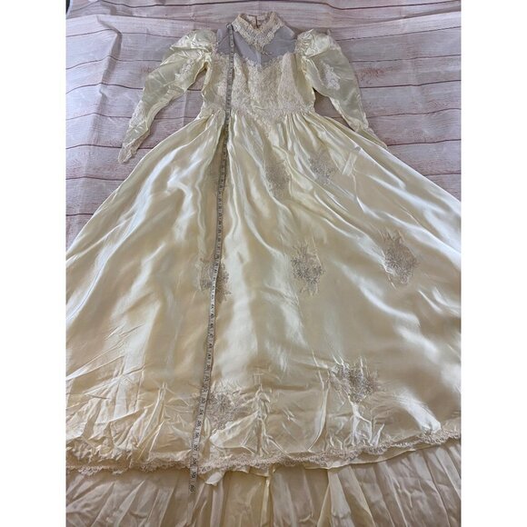 Unbranded Vintage Chapagne Embellished. Wedding Dress - Medium - Picture 10 of 17
